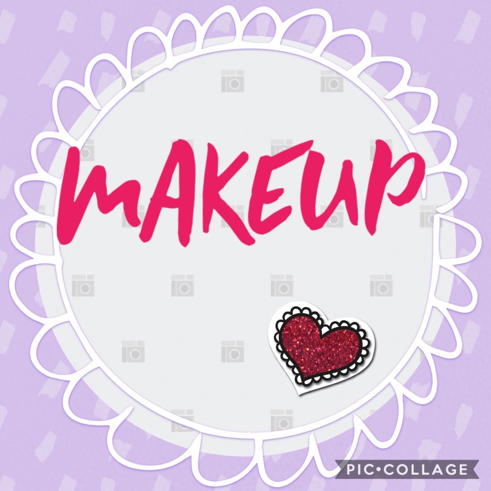 💋👄💄👁 Makeup 💄 and other cosmetic items.